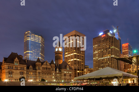 Notte, Vecchio Municipio, il centro cittadino di Toronto, Ontario, Canada Foto Stock