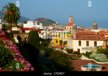 La chiesa e la città, La Orotava, Tenerife, Isole Canarie, Spagna, Europa Foto Stock