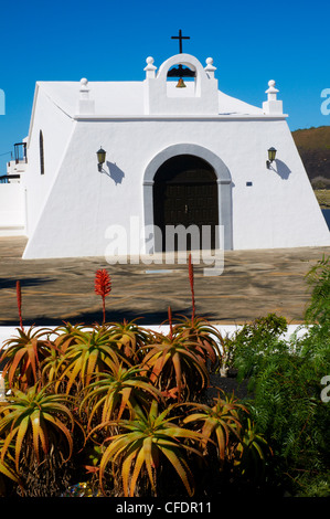 La chiesa del villaggio Masdache, Lanzarote, Isole Canarie, Spagna, Europa Foto Stock