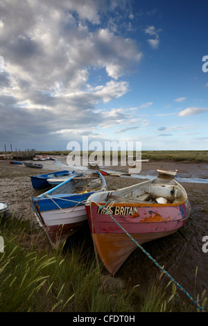 Una vista di Morston Quay, North Norfolk, Norfolk, Inghilterra, Regno Unito, Europa Foto Stock