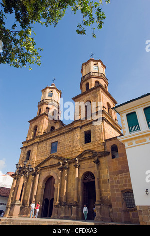 Il XVIII secolo cattedrale, San Gil, Colombia, Sud America Foto Stock