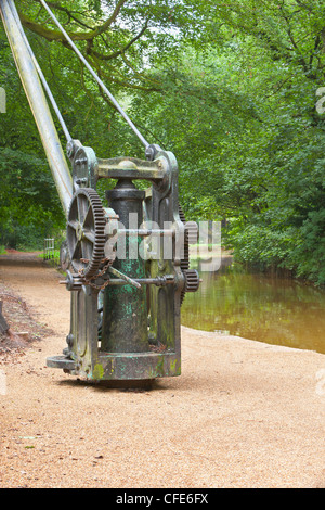 Un ingranaggio di sollevamento a fianco del Duca di Bridgewater Canal a Worsley, Inghilterra Foto Stock