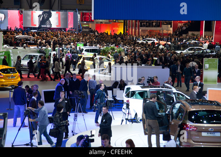 Palexpo exhibition hall contenente il Motor Show di Ginevra 2012 Foto Stock