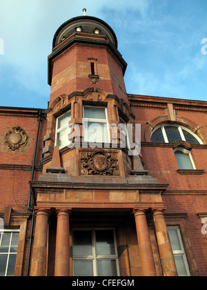 Warrington Questura che mostra la costruzione di torre in muratura rossa, Cheshire Constabulary Force Foto Stock