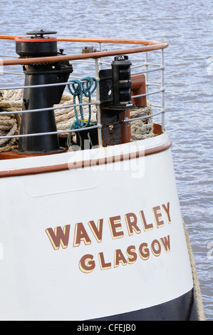 La poppa del famoso battello a vapore Waverley ormeggiato per l'inverno a North Quay sul fiume Clyde, Glasgow, Scotland, Regno Unito Foto Stock