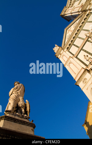 La facciata della Basilica di Santa Croce a Firenze Italia Foto Stock