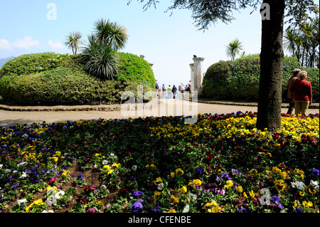 Villa Rufolo originariamente risale al XIII secolo. Villa Rufolo è famosa per i suoi favolosi giardini colorati con il superbo Foto Stock