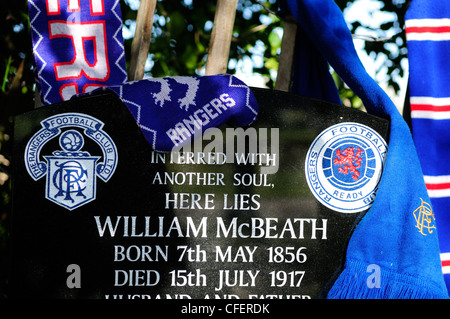 William Mcbeath uno dei membri fondatori del Rangers Football Club.oggetto contrassegnato per la rimozione definitiva nel cimitero Canwick Lincoln. Foto Stock
