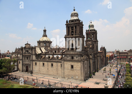 Altare, Cattedrale Metropolitana, la più grande chiesa in America Latina, Zocalo, Plaza de la Constitucion, Città del Messico, Messico Foto Stock