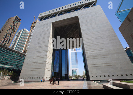 L'edificio Porta, Dubai International Finance Centre (DIFC), Dubai Emirati Arabi Uniti Foto Stock