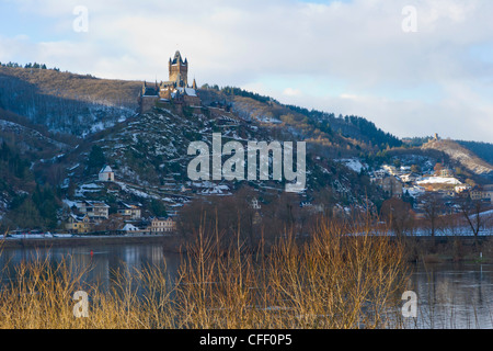Sul Reichsburg Cochem, Castello di Cochem, Mosel, Moselle, Valley, Renania-Palatinato, Germania, inverno Foto Stock