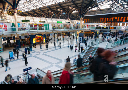Dalla stazione di Liverpool Street, London, England, Regno Unito, Europa Foto Stock