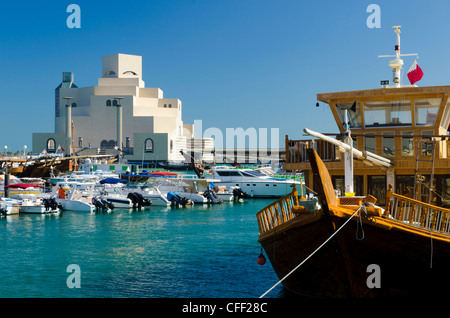 Il museo di arte islamica e dhow Harbour, Doha, Qatar, Medio Oriente Foto Stock