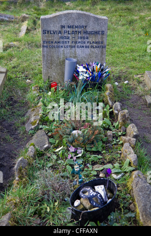 Sylvia Plath la sua tomba, Heptonstall, nello Yorkshire, Inghilterra Foto Stock