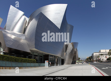 LOS ANGELES, CA - Marzo 2, 2012 - Una Vista fisheye del Walt Disney Concert Hall di Los Angeles, la California il 2 marzo 2012. Foto Stock