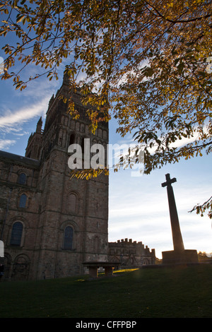 La Cattedrale di Durham in una giornata autunnale