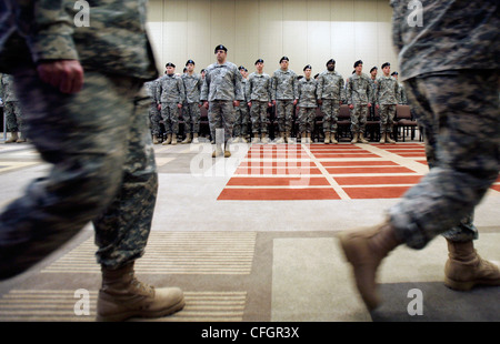 Massachusetts National Guard per le truppe durante una cerimonia di distribuzione prima di partire per l'Iraq, Boston, Massachusetts Foto Stock