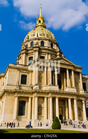 Gold-cupola Cappella di Saint-Louis (luogo di sepoltura di Napoleone), Les Invalides, Parigi, Francia Foto Stock
