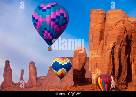 Hot Air balloon festival nella Monument Valley, Arizona USA Foto Stock