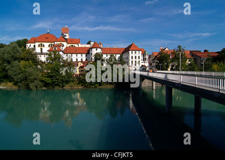 Fussen, fiume Lech e castello, Allgau, Baviera, Germania, Europa Foto Stock