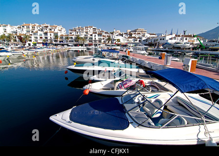 Puerto Banus a Marbella, Andalusia, Spagna, Europa Foto Stock