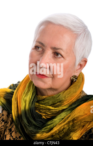 Eleganti Donna senior ritratto su sfondo bianco. Foto Stock