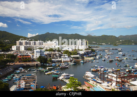 Vista di Sai Kung Harbour, Nuovi Territori di Hong Kong, Cina, Asia Foto Stock