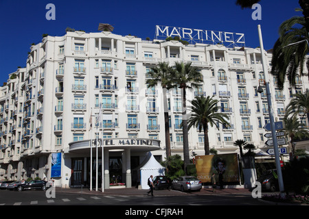 Hotel Martinez, Cannes, Alpes Maritimes, Provenza, Cote d'Azur, in Francia, in Europa Foto Stock