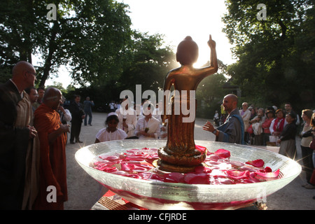 Wesak day celebrazione, Parigi, Francia, Europa Foto Stock