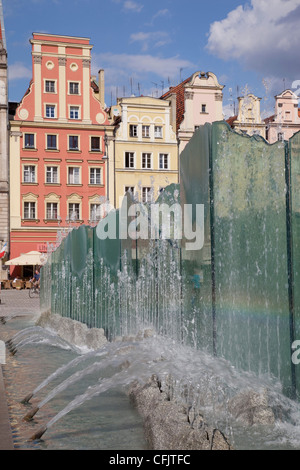 La piazza del mercato di architettura e fontana, Città Vecchia, Wroclaw, Slesia, Polonia, Europa Foto Stock