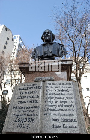 William Shakespeare memorial in giardini aldermanbury, città di Londra, Inghilterra Foto Stock