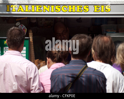 Ice Cream vendor Foto Stock