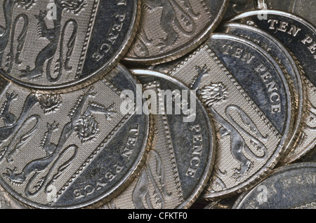 Chiudere dettaglio del Regno Unito dieci pence (10p) monete. Foto Stock