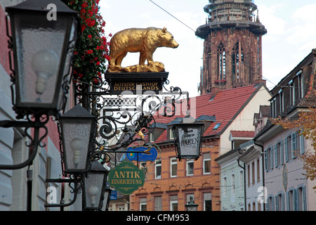 E Salzstravue Minster, Città Vecchia, Freiburg, Baden-Württemberg, Germania, Europa Foto Stock