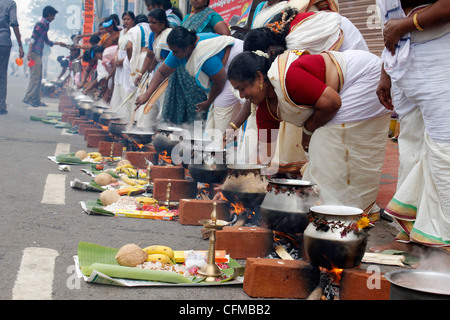 Scena da Attukal pongala festival, Trivandrum, India Foto Stock