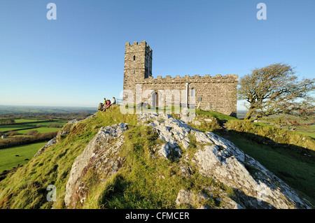 San Michele de Rupe chiesa, Brent Tor, Dartmoor Devon, Inghilterra, Regno Unito, Europa Foto Stock