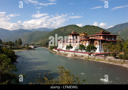 Punakha Dzong, Punakha Valley, Bhutan, Asia Foto Stock