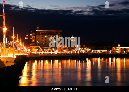 Stati Uniti d'America, Florida, Sant'Agostino, porto illuminato di notte Foto Stock