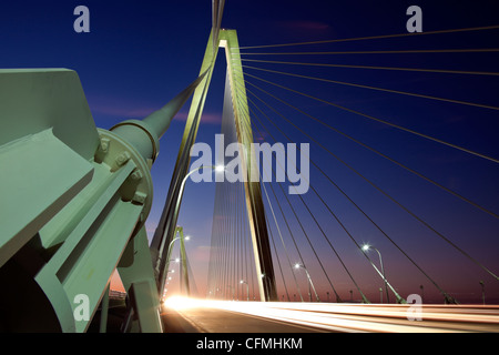 Stati Uniti d'America, Sud Carolina, Charleston, Arthur Ravenel Jr Bridge Foto Stock