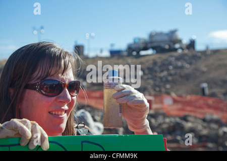 La protesta contro la contaminazione di South Platte River con benzene dalla raffineria Suncor Foto Stock