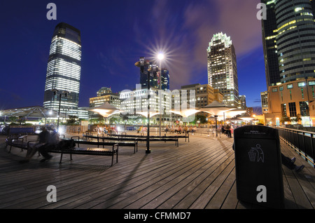 Dal molo di Exchange Place nella città di Jersey, New Jersey, USA. Foto Stock