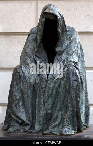 La versione in bronzo di Anna Chromý statua dedicata a Don Giavanni opera & situato dove premiered: Teatro Estates in Praga. Foto Stock