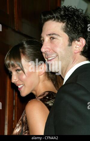 File foto SCHWIMMER per essere un papà ex amici star David Schwimmer si sta preparando per un grande 2011 - lui è destinata a diventare un padre. L'attore e la sua nuova moglie Zoe Buckman si aspettano il loro primo figlio insieme. Schwimmer wed il fotografo in un secr Foto Stock