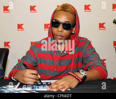 Prodigio di comportamento Mindless firma autografi per i fan durante un incontro e saluto evento tenutosi a Kmart store in Miami Miami, Florida - 08.02.12 Foto Stock