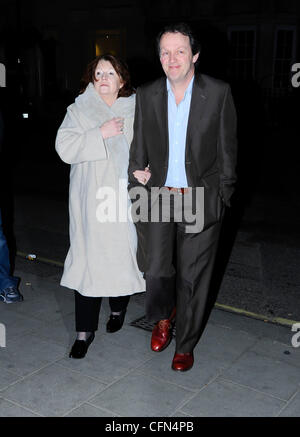 Kevin Whately con sua moglie Madelaine Newton, alla BBC Radio 1 coperchio partito svoltasi presso la struttura Claridge's. Londra, Inghilterra - 17.01.12, Foto Stock