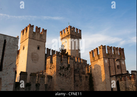 Castello Scaligero, Sirmione sul Lago di Garda, Lombardia, Italia, Europa Foto Stock