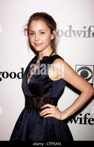 Makenzie Vega un tappeto rosso festa per celebrare la prima stagione di debutto di DVD e la seconda stagione di premiere della CBS TV show 'La buona moglie" tenutasi presso Gotham City Hall. La città di New York, Stati Uniti d'America - 20.09.10 Foto Stock