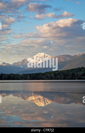 Il Monte Edith Cavell, British Columbia, montagne rocciose, Canada, America del Nord Foto Stock