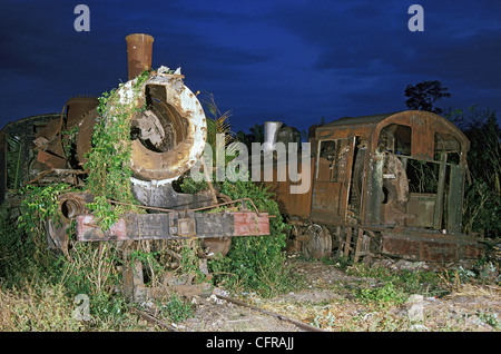 Qui un Alcos Schenectady 2-8-0 del 1919 e 0-6-0T costruito da Alcos nel 1916. Provincia di Villa Clara, Cuba. Foto Stock