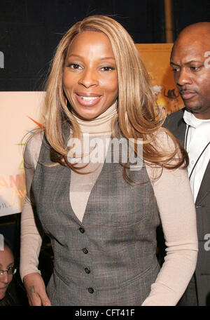 Dic 07, 2006; Los Angeles, California, Stati Uniti d'America; la cantante Mary J BLIGE al 2006 il Grammy Award Candidature presso il Music Box @ Fonda, Hollywood. Credito: Foto di Paul Fenton/ZUMA premere. (©) Copyright 2006 by Paolo Fenton Foto Stock